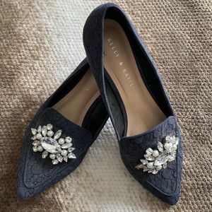 ✨🥿 Adorable Navy Lace Embellished Flats 🥿✨